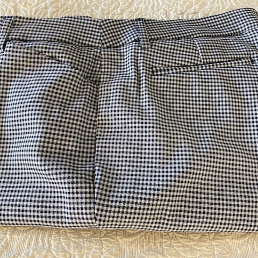 Adrienne Vittadini houndstooth black & white slacks size 8